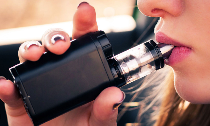 What are the 4 main chemicals found in vapes